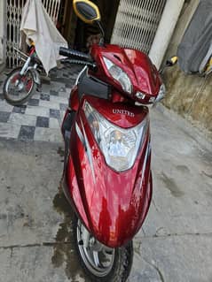 united scooty automatic