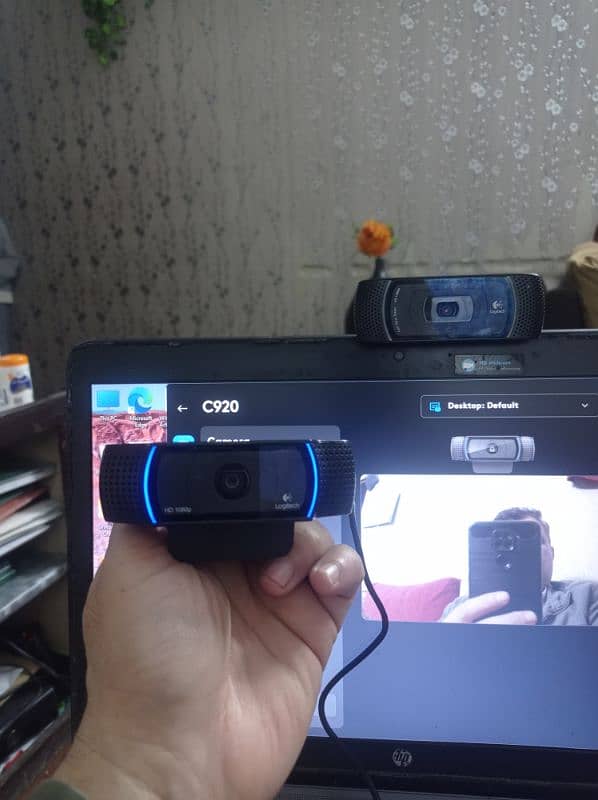 Logitech C920 webcam for YouTuber and creators 0