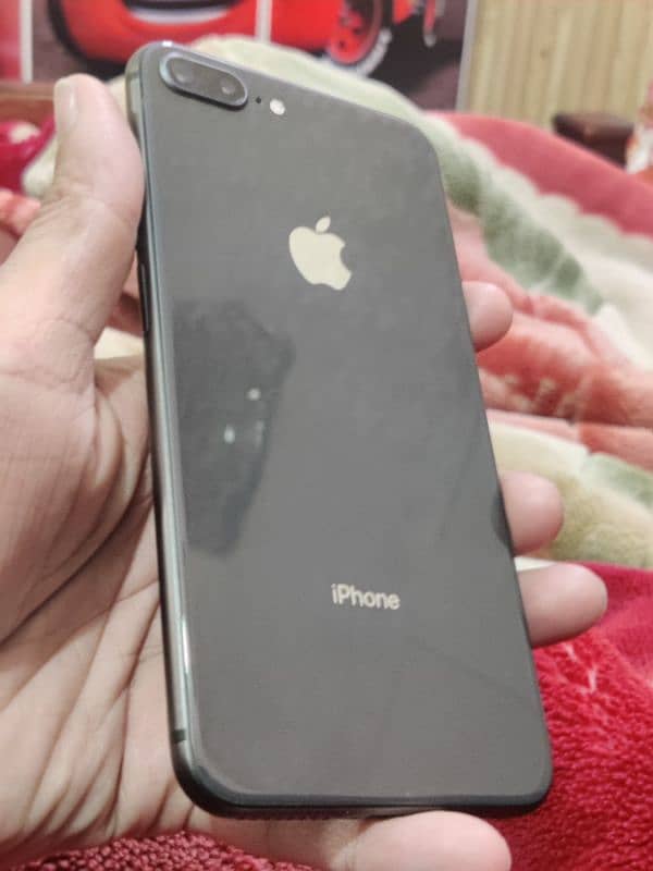 iphone 8 plus PTA/ 64GB 7