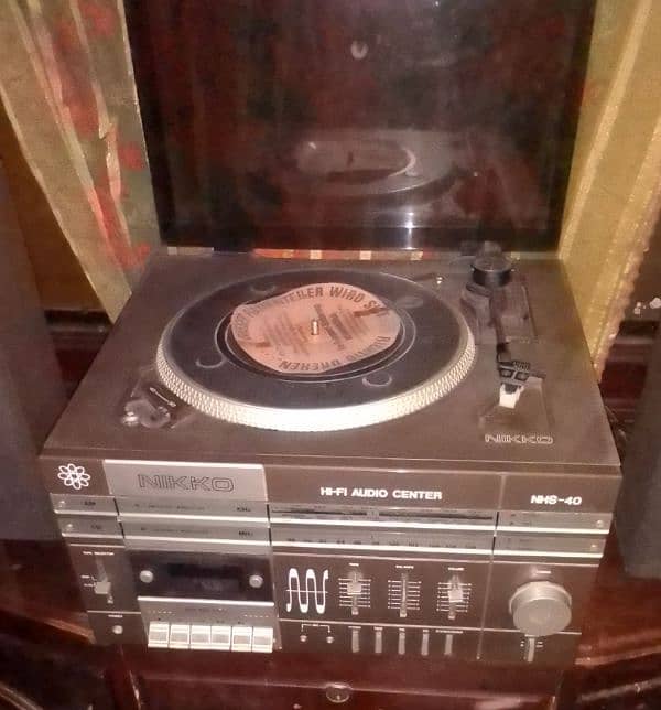 Nikko 3 in 1 Adiuo system Record player radio cassette player 1