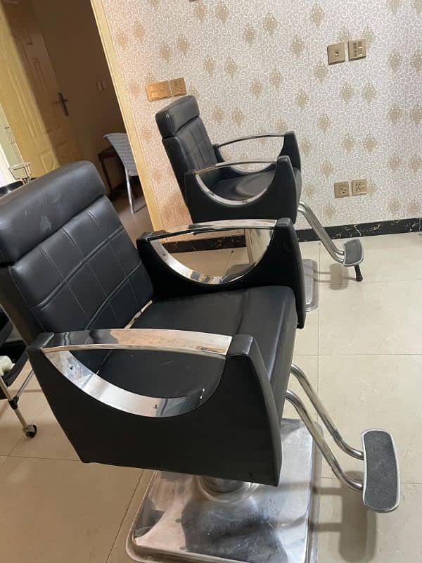 Beauty Saloon slightly used parlour items for sale 2