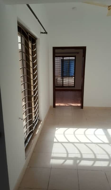 10 Marla house available for sale in Defence Raya, Lahore. 6