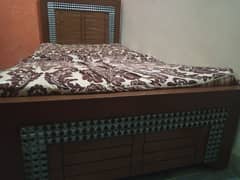 bed /double bed/wooden bed/single bed/bed for sale