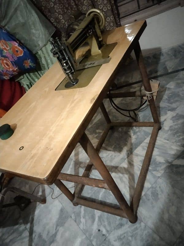 Indian Aari wali machine looks like New 1  hand used  03069308401 12