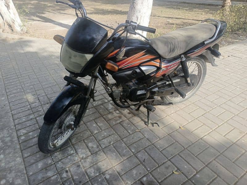 Honda 100 Pridor Sukkur Number 2017 1