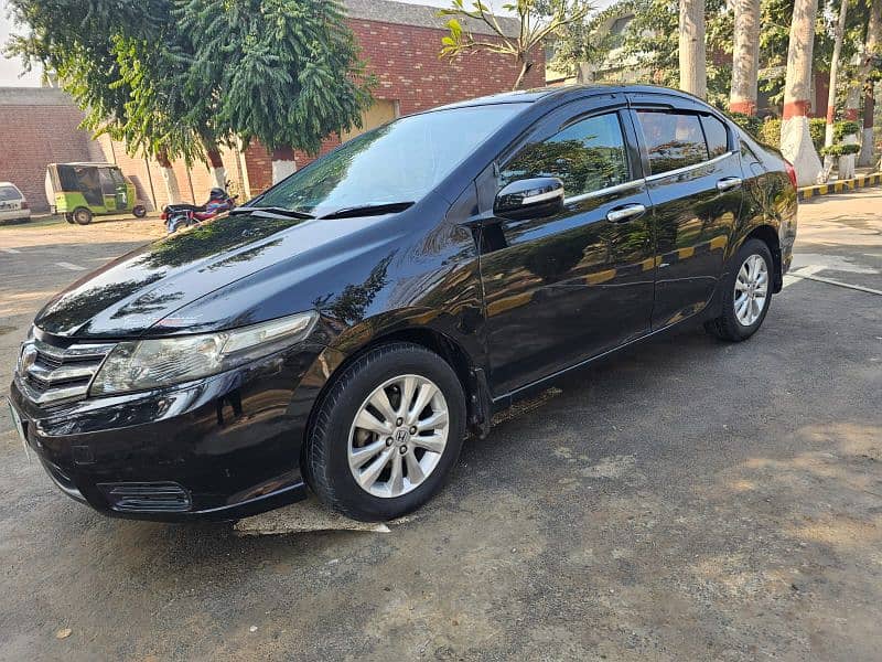 Honda City Aspire 1.3 automatic 2015 18