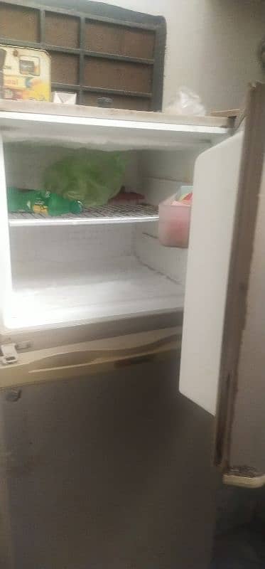 dawlance refrigerator for sale onlie 22999 2