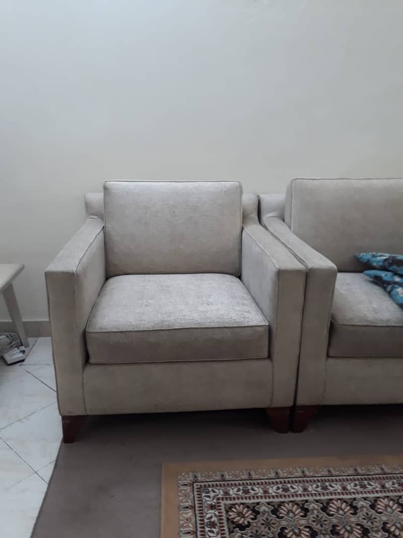 INTERWOOD SOFA 2