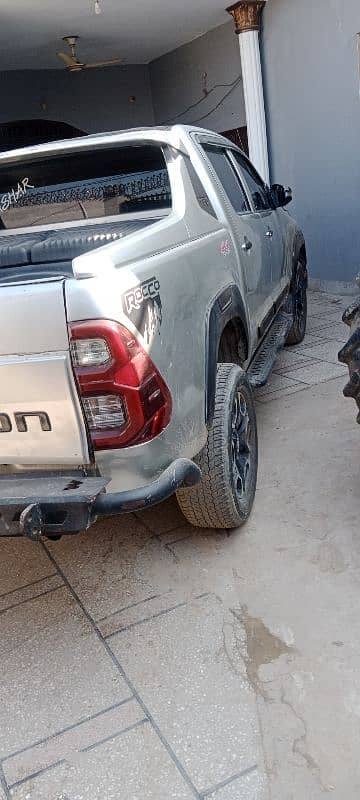 Toyota Hilux 2012 03002459269 5