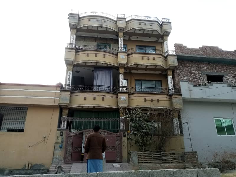 Triple Story Used House With reasonable price in Rawalpindi 0