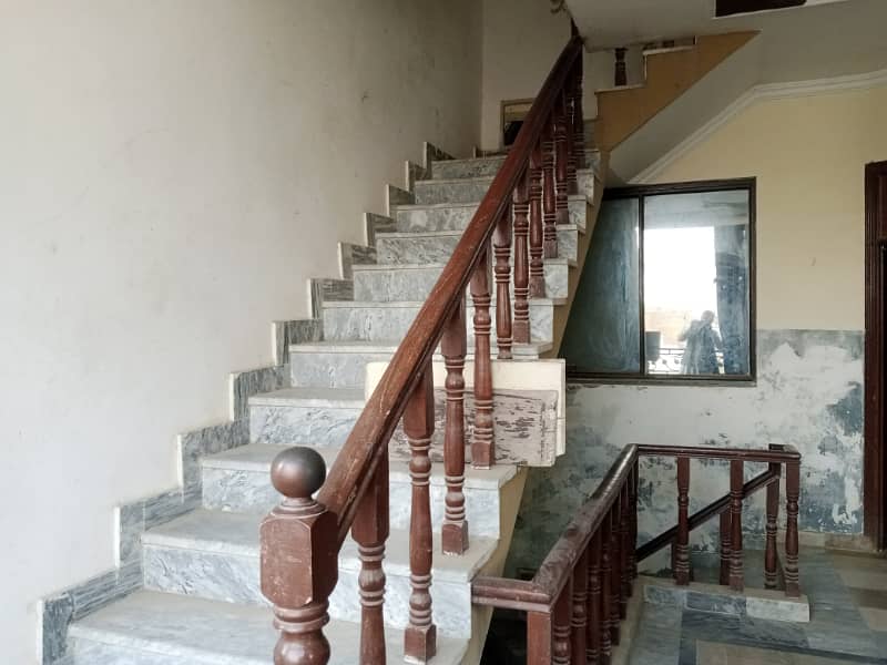 Triple Story Used House With reasonable price in Rawalpindi 10