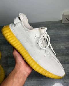 US 10 - Adidas yeezy boost 350 V2