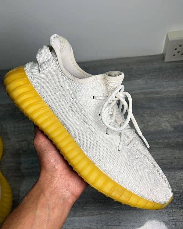 US 10 - Adidas yeezy boost 350 V2 0