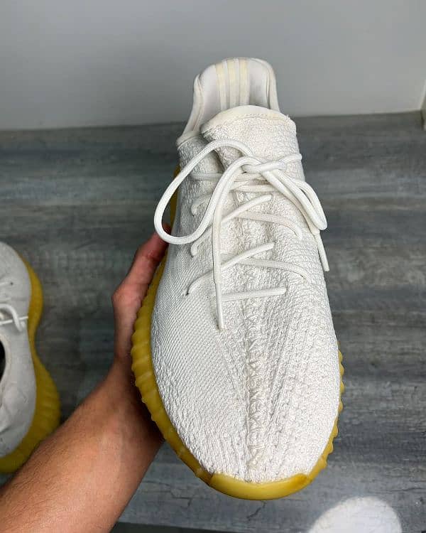 US 10 - Adidas yeezy boost 350 V2 1