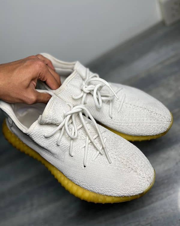 US 10 - Adidas yeezy boost 350 V2 4