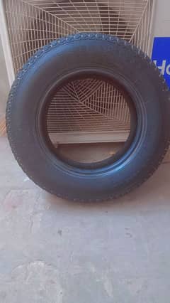 Suzuki bolan Mehran 12 size used tyres for sail