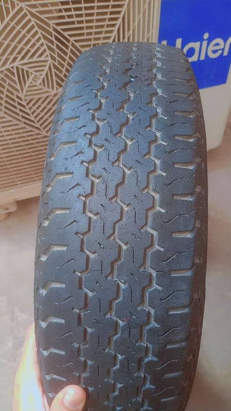 Suzuki bolan Mehran 12 size used tyres for sail 1