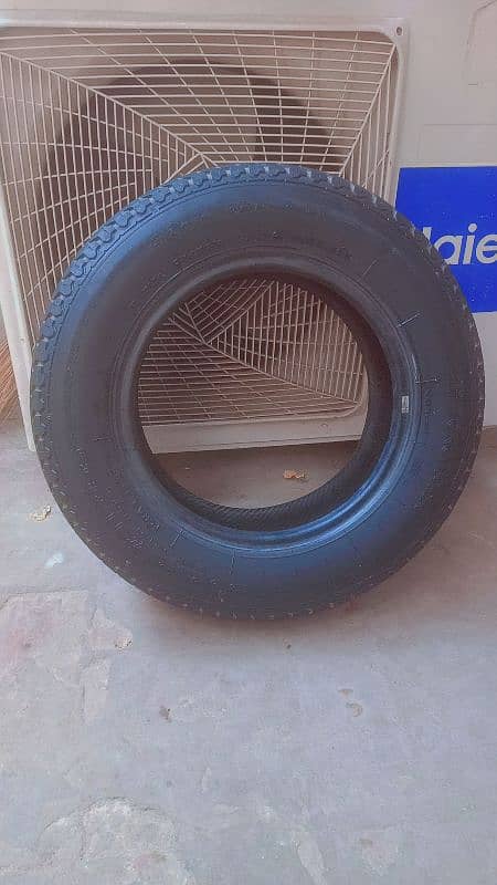 Suzuki bolan Mehran 12 size used tyres for sail 3