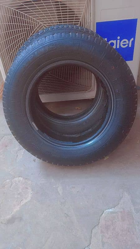 Suzuki bolan Mehran 12 size used tyres for sail 6