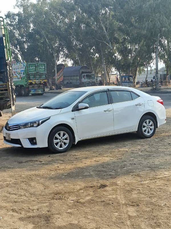 Toyota Corolla Altis 2015 0