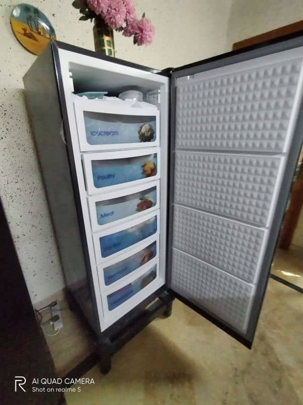 dawlance vertical freezer VF1035-WBGD 1