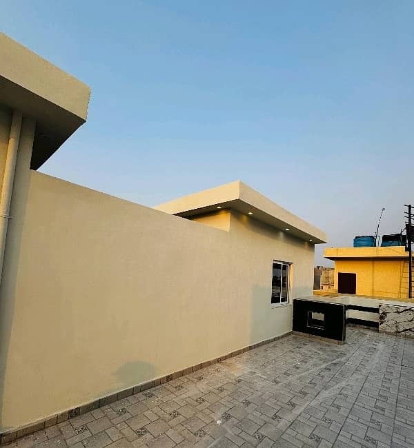 Brand New 10 Marla House Available In Faisal Town For sale 2