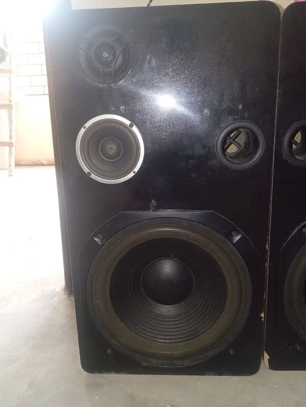 subwoofer speaker and japani amplifier 1