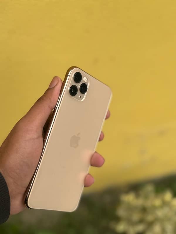 Iphone 11 pro max 256 gb dual sim pta approved 0