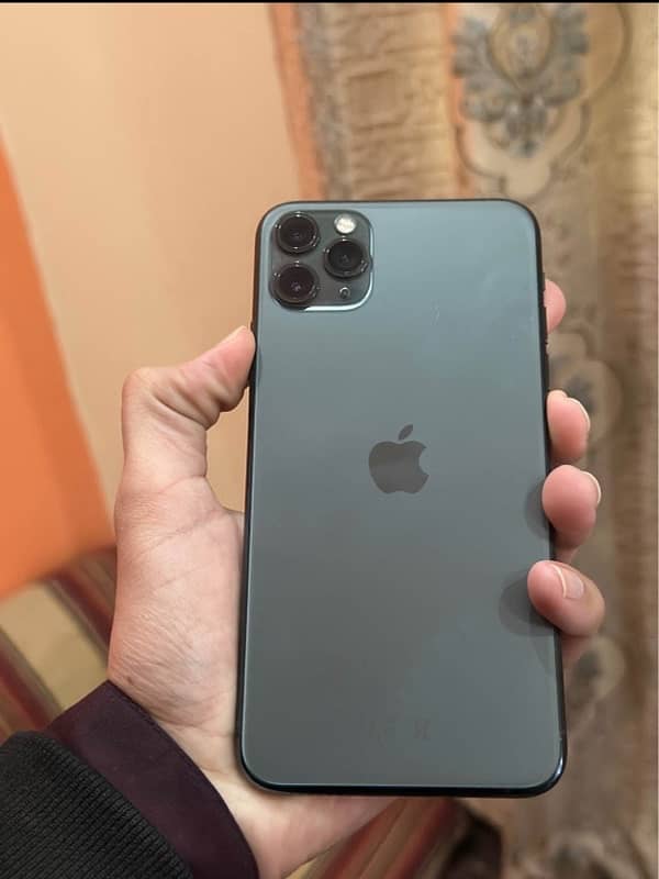 iPhone 11 Pro Max 256 non-PTA 0