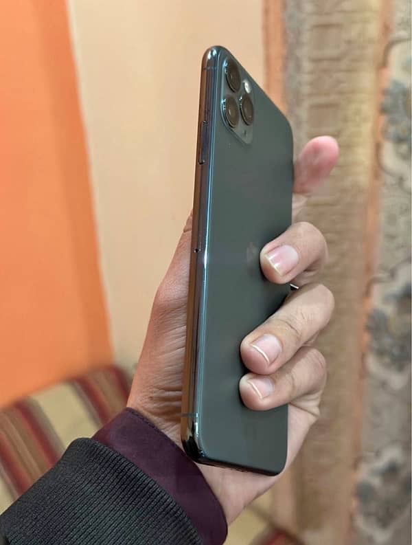 iPhone 11 Pro Max 256 non-PTA 2