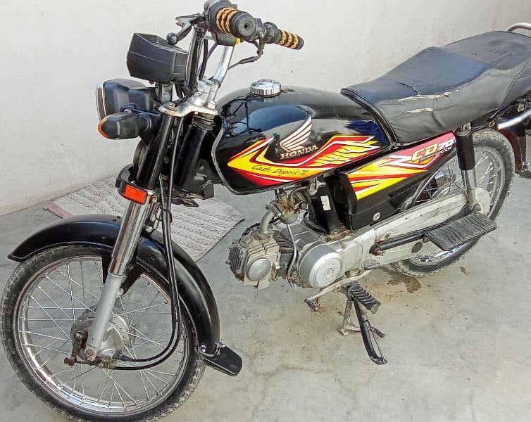 Honda CD-70, Karachi Number 1