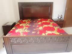 bed set with two side table