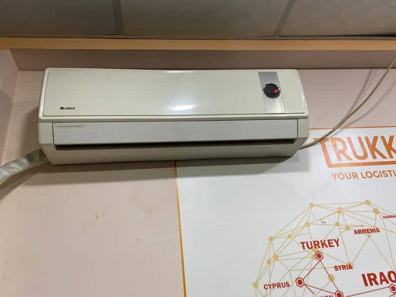 gree 1.5 ton Simple ac NoN inverter 0