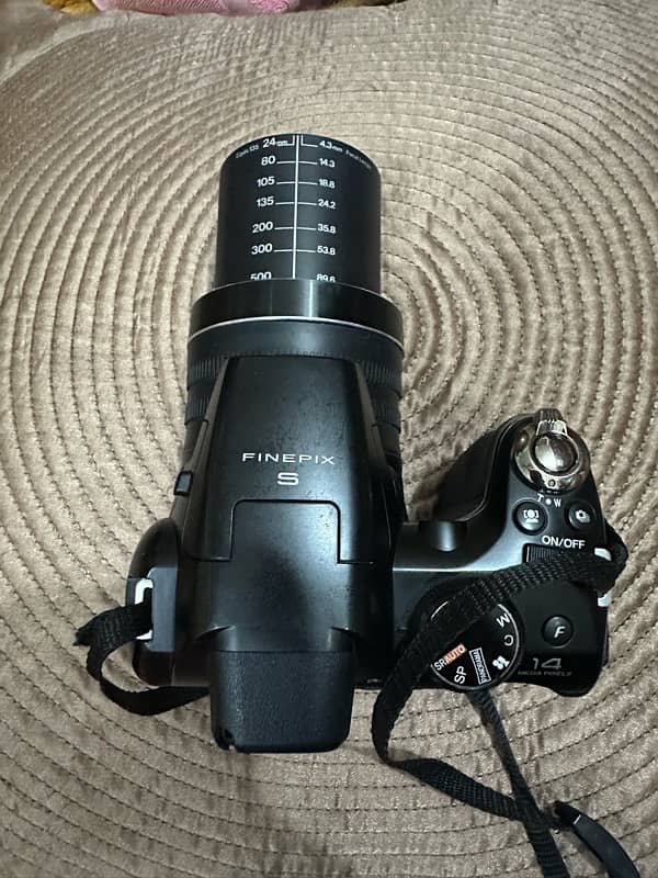 DSLR camera 1