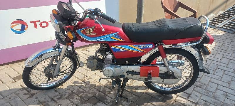 Honda cd 70 2019 total Genion 1