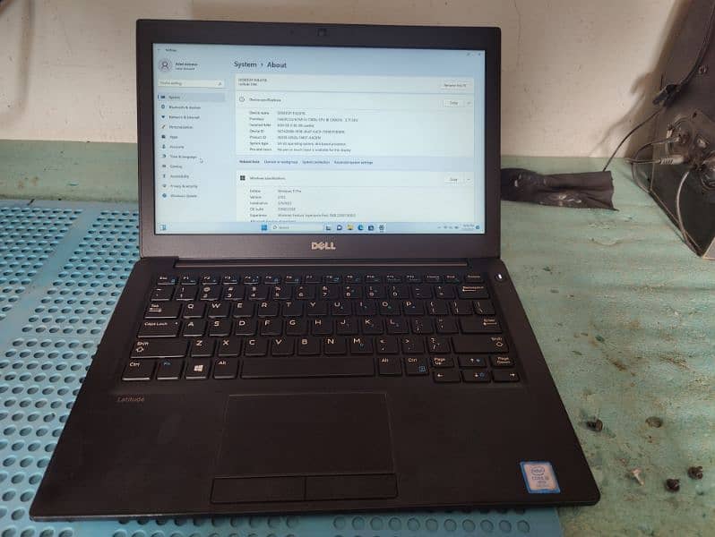 Dell latitude 7280 i5 7th Gen 4