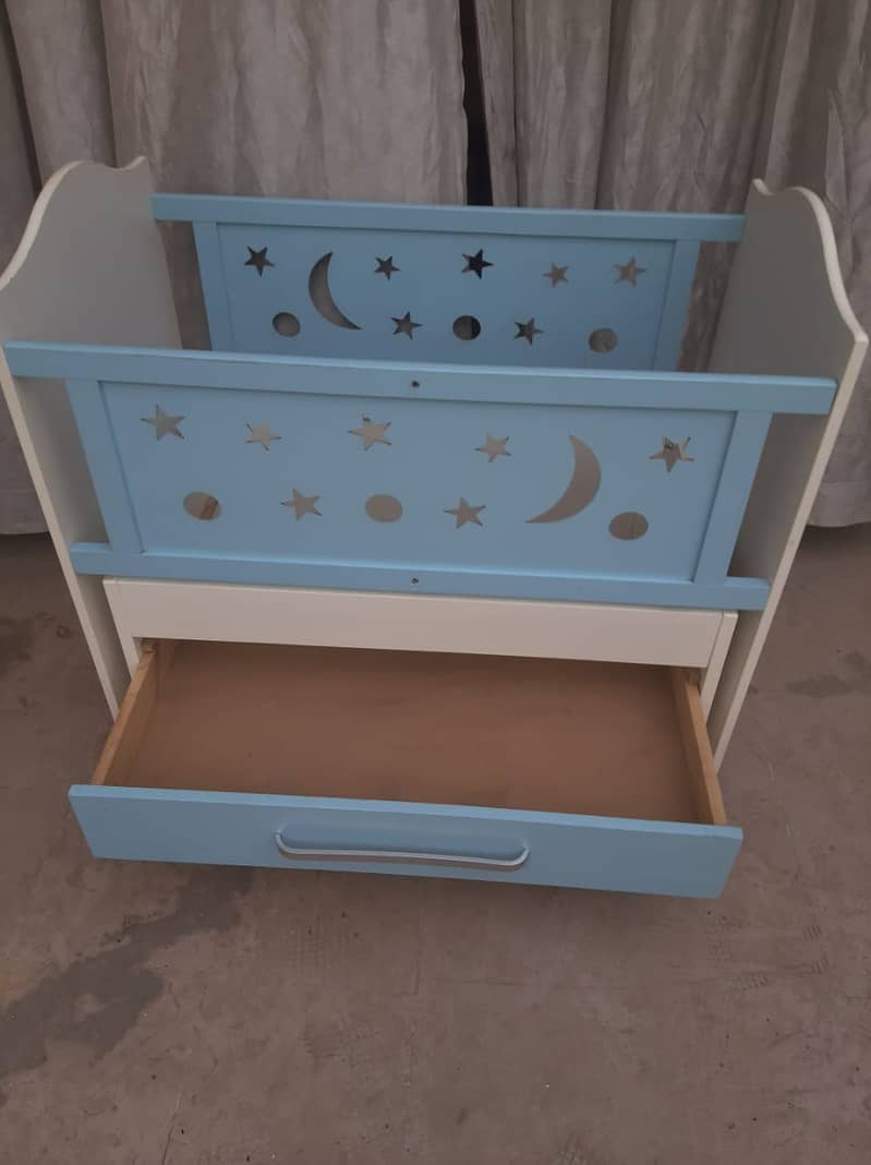 Baby swing cot 3