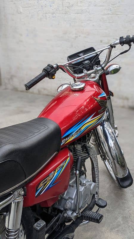 Honda 125 (18 model) 3