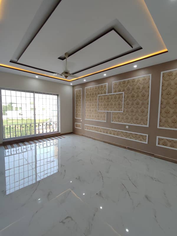 1 KANAL BRAND NEW HOUSE AVAILABLE FOR RENT IN NFC PHASE 1 23