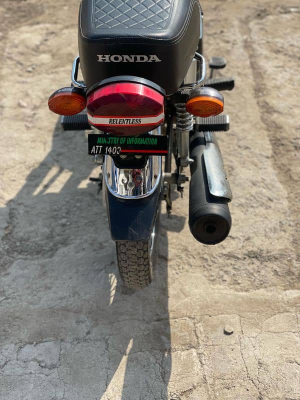 honda 125 model 2024 black 4