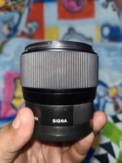 Sigma lens 56mm 1.4 (Sony mount )