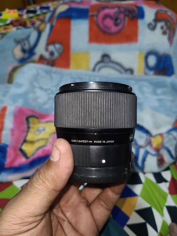 Sigma lens 56mm 1.4 (Sony mount ) 2