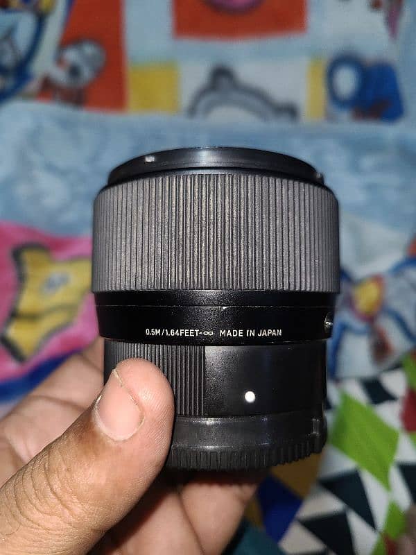 Sigma lens 56mm 1.4 (Sony mount ) 4