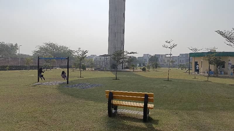 fat faloor park facing Portion 1