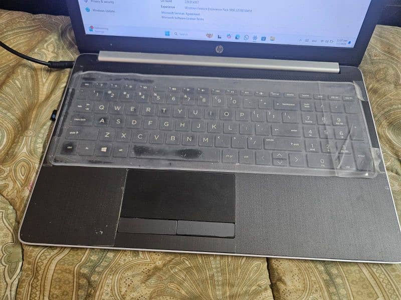 hp Laptop 15-DA2017TU 3