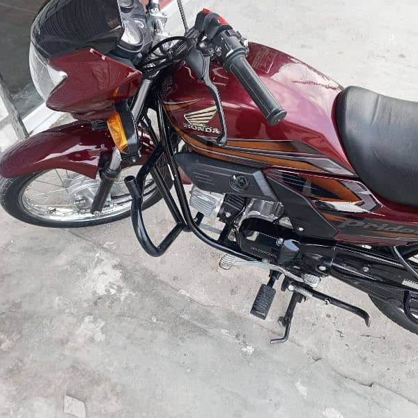 HONDA 100 PRIDOR  10/10 LUSH CONDITION 2