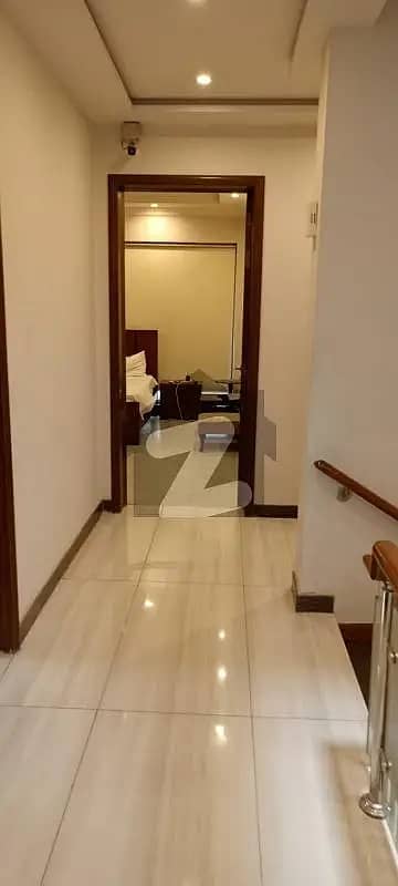 Spacious and Luxurious 5-Bedroom One Kanal house in Prime Gulberg Location on Sale. 6