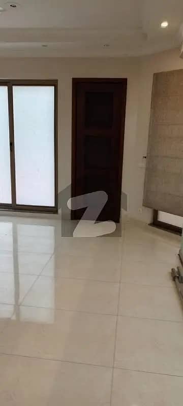 Spacious and Luxurious 5-Bedroom One Kanal house in Prime Gulberg Location on Sale. 9