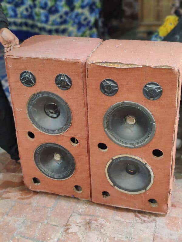 speakers 0