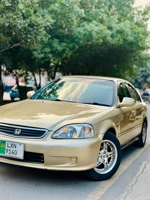 Honda Civic EXi 2000 1